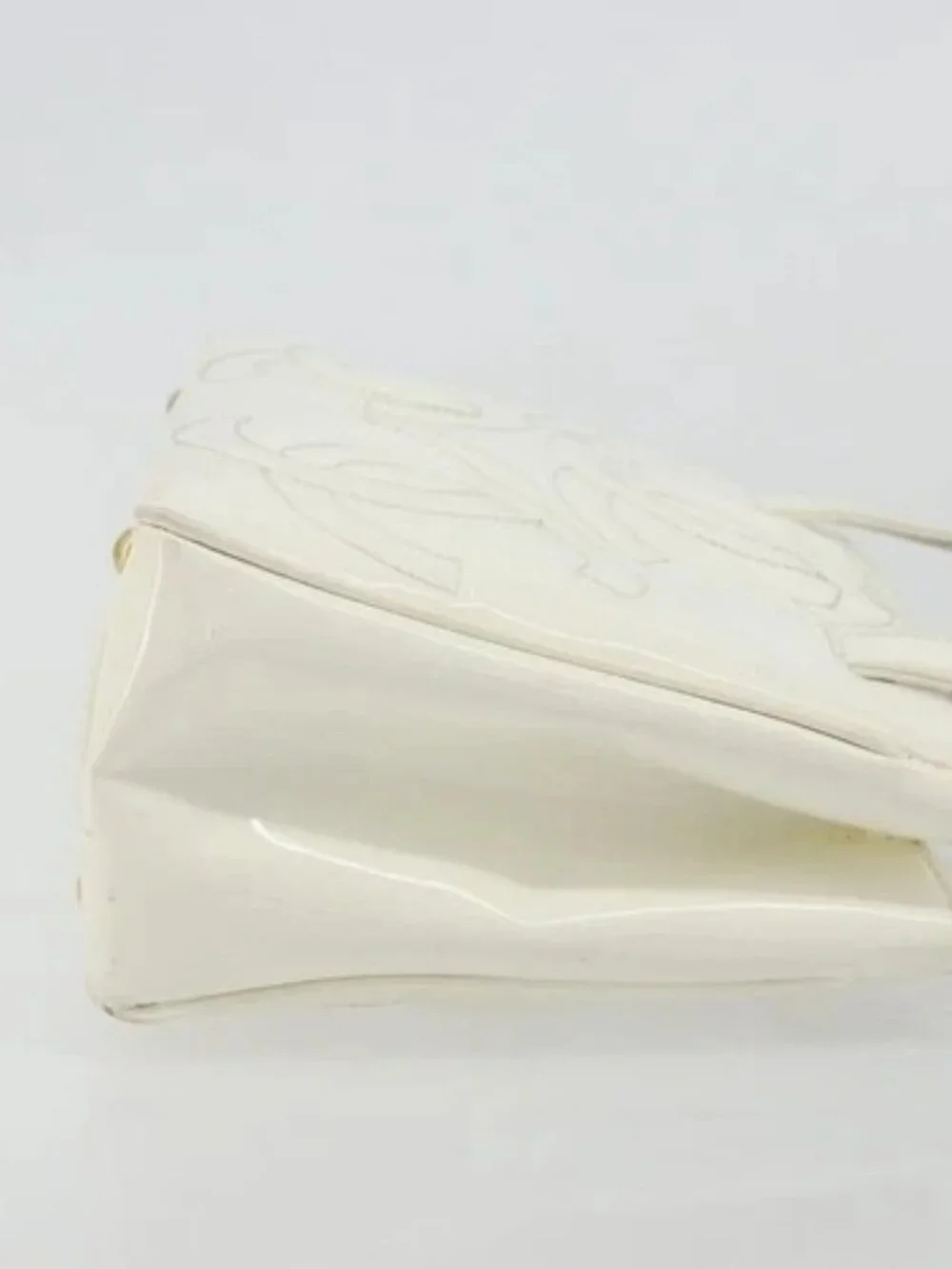 CHANEL Triple Coco Hand Bag Patent leather White CC Auth 180698